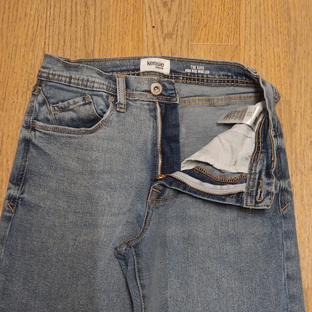 Kensie Washed Blue Wide-Leg High-Rise Jeans - Picture 4 of 11